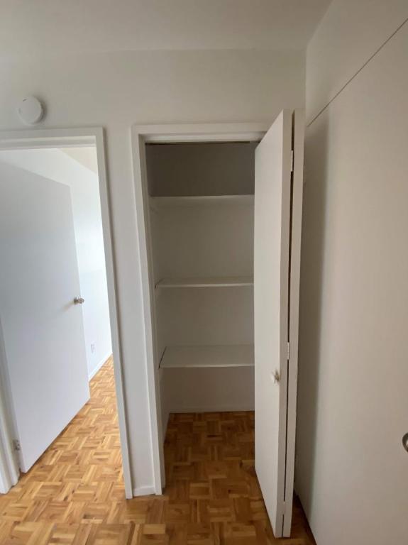 3.5 disponible à St-Jean | 3290601