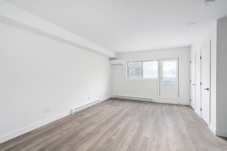 1 CH - 1 SDB - Montréal - $1,245 /mo | 3290602