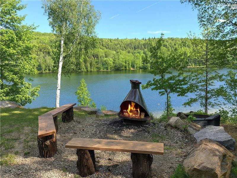 New Luxurious Waterfront White sand BEACH SPA BILLARD ARCADE GAMES - Close to Tremblant | 3290615