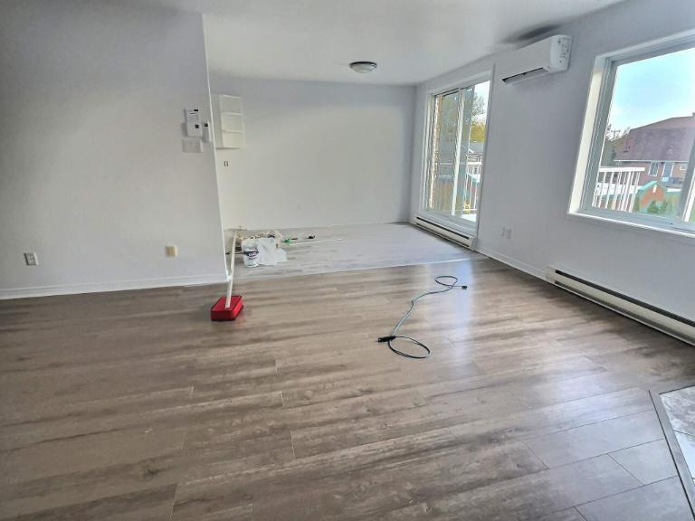 2 CH - 1 SDB - Charlemagne - $1,400 /mo | 3290659