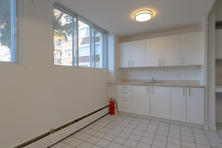1 CH - 1 SDB - St-Laurent - $1,645 /mo | 3290700
