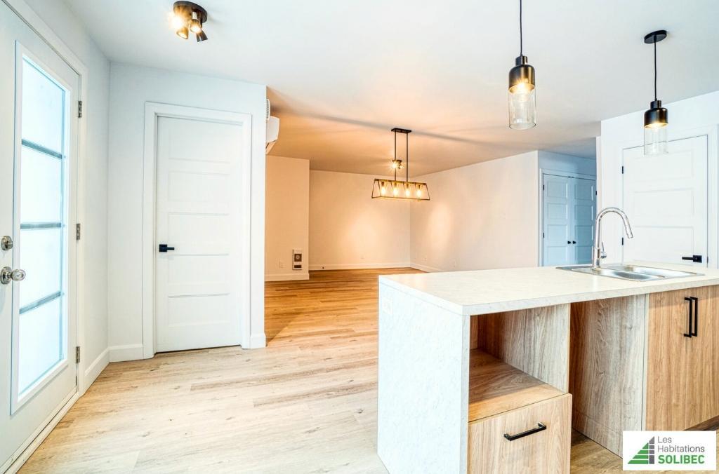 Logement 5 1/2 à louer | 3290712