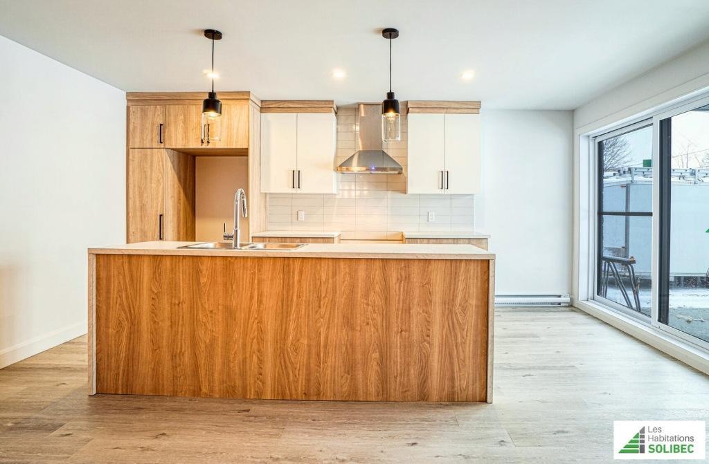 Logement 5 1/2 à louer | 3290712