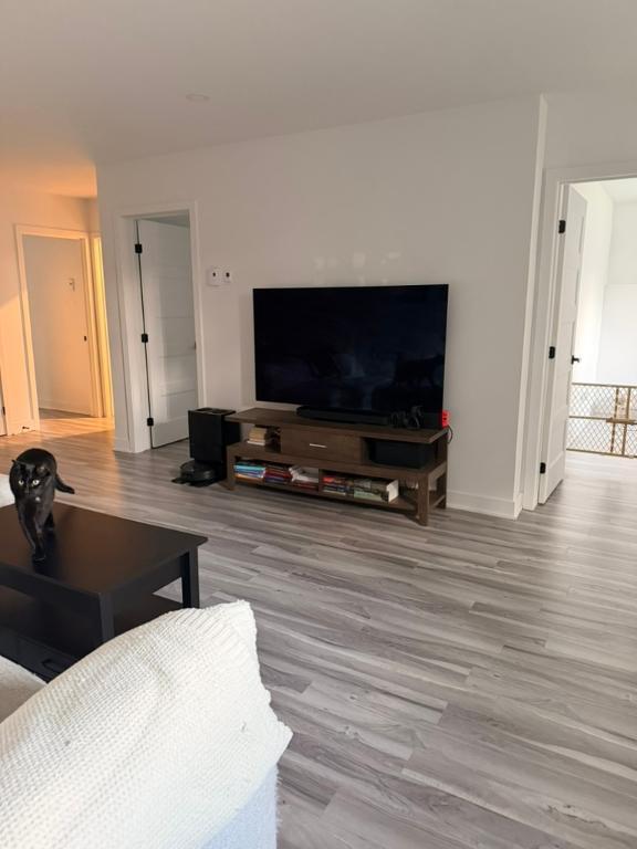 Appartement 5 1/2 (3 chambres 1 salle de bain) | 3290716