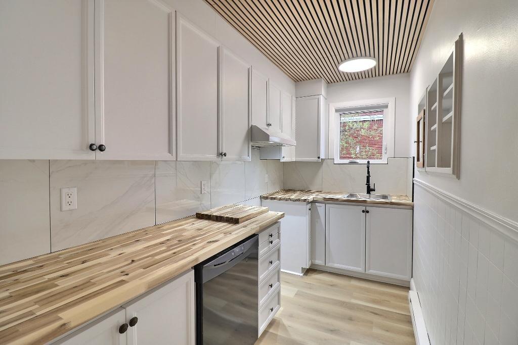 Grand 5 1/2 rénové - Cour arrière - Solarium - Électroménagers | 3290732