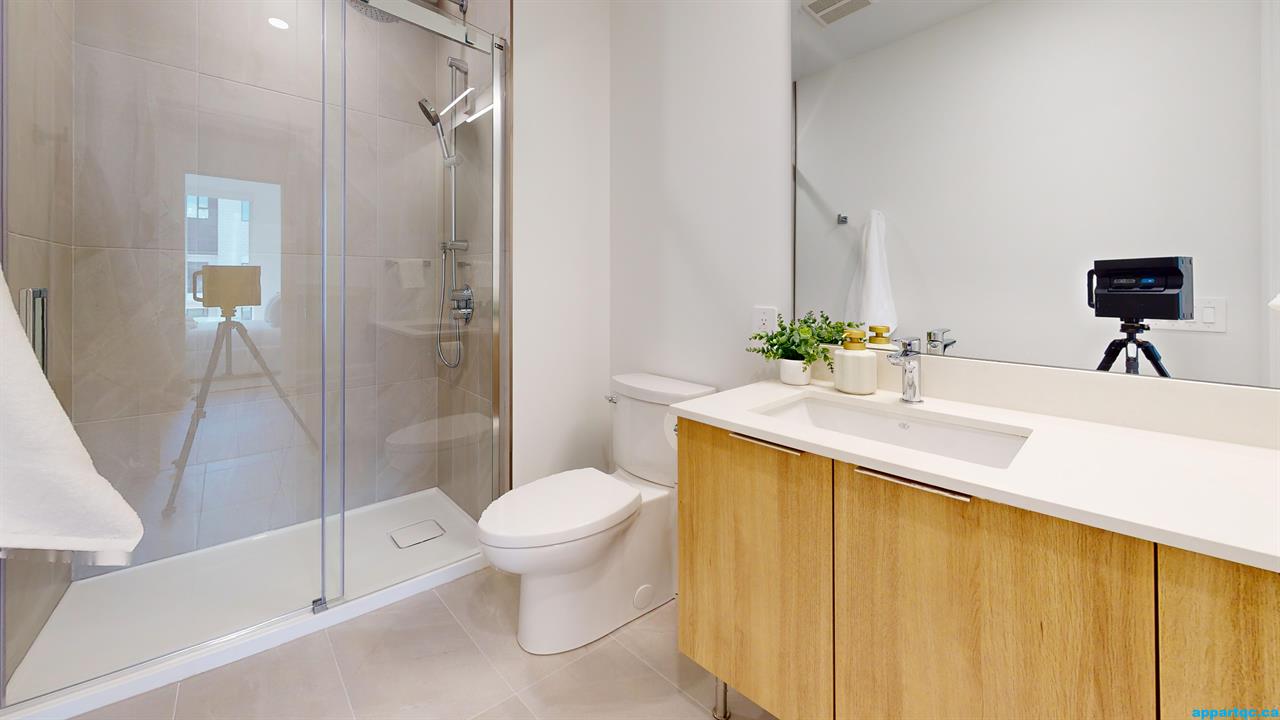 Montréal – Hemisphere, condo 4 1/2 haut de gamme à Pointe-Claire | 3291071