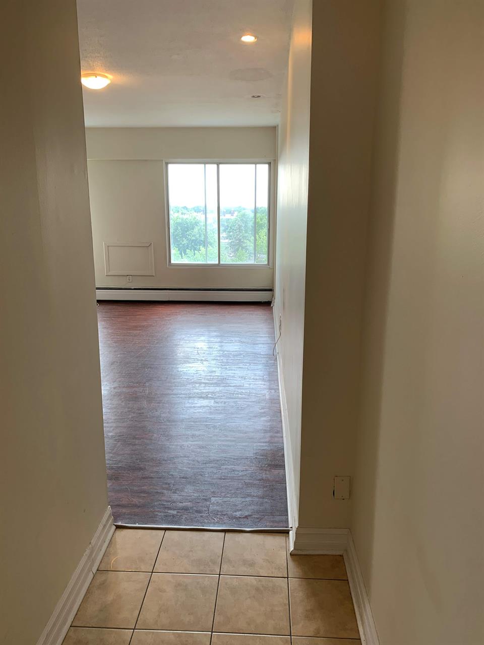 1 CH - 1 SDB - Montréal - $1,370 /mo | 3291160
