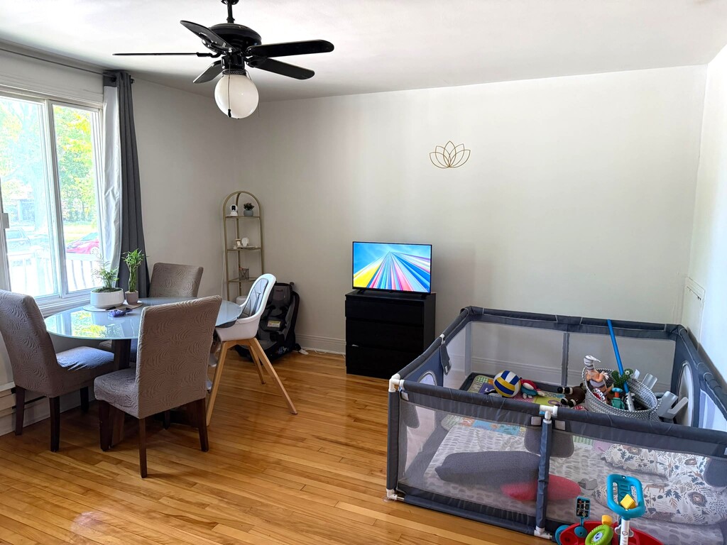 Grand Appartement Lumineux Situé Au 1er | 3291173