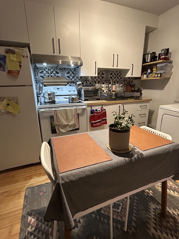 31/2 Avec Stationnement | 3291245