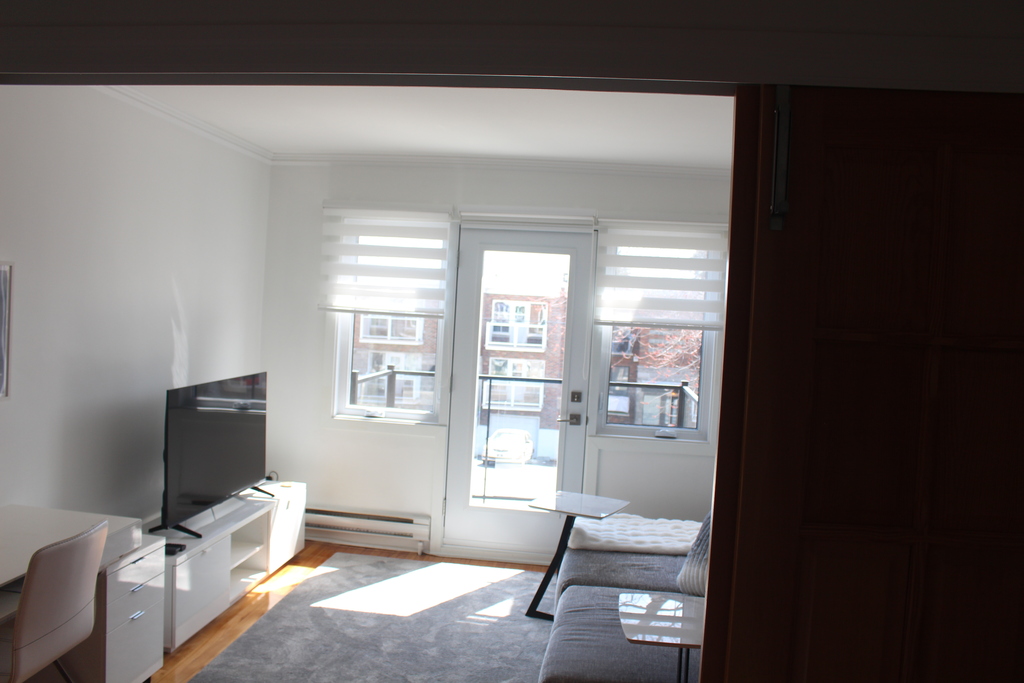 Apt. 3 1/2, Meublé Et Rénové | 3291265