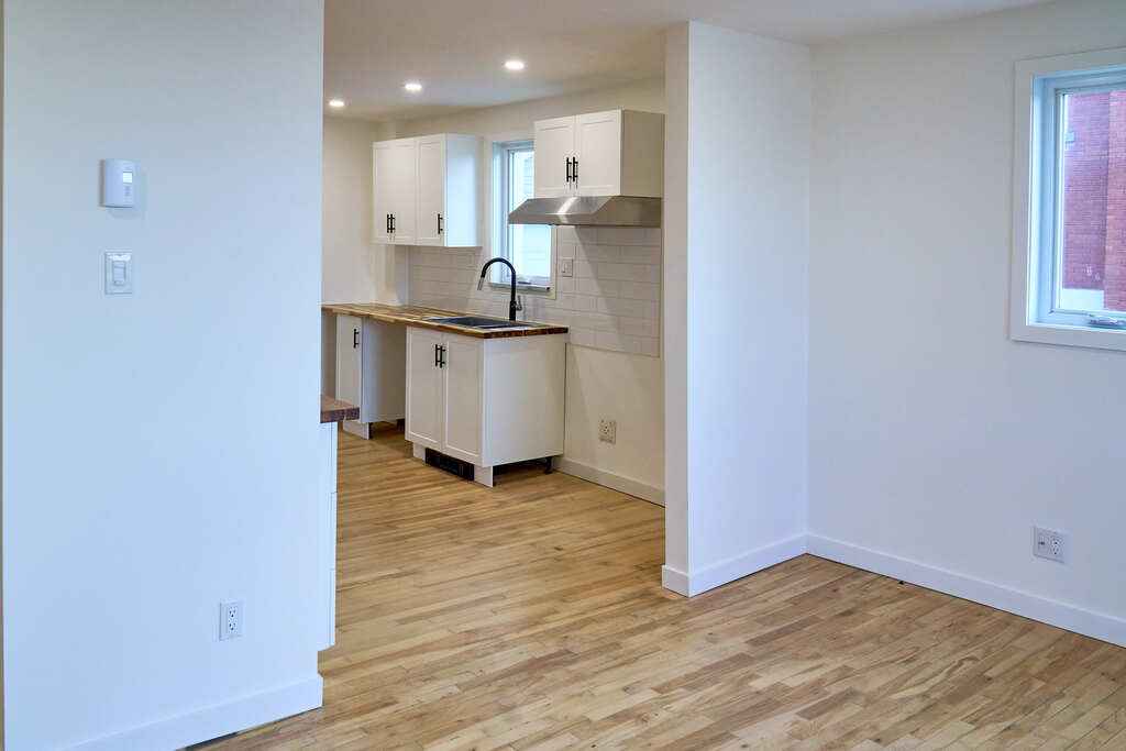 Grand 4½ - Terrasse Et Cours | 3291294