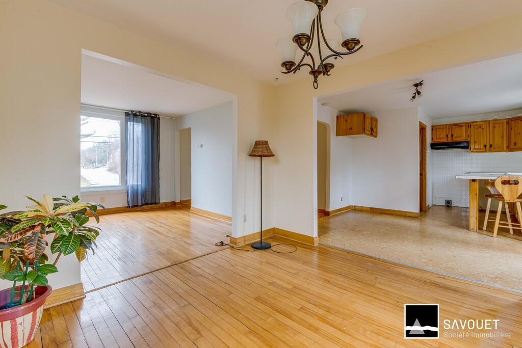 51/2 Sur 2 étage, Accès Au Terrain | 3291295