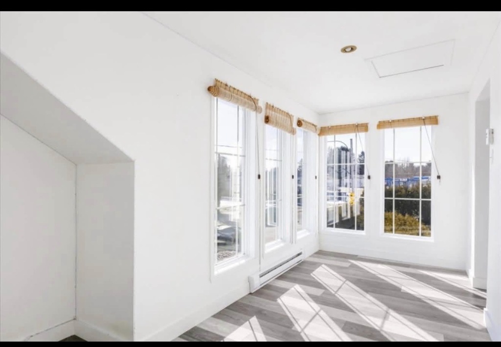 Beau Grand 5 Et Demi à Aire Ouverte | 3291296