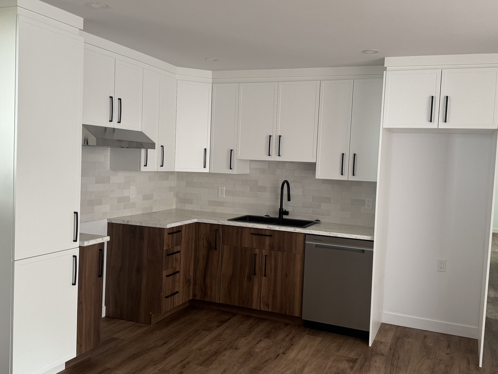 Magnifique 3 1/2 Illuminé Appartement | 3291308