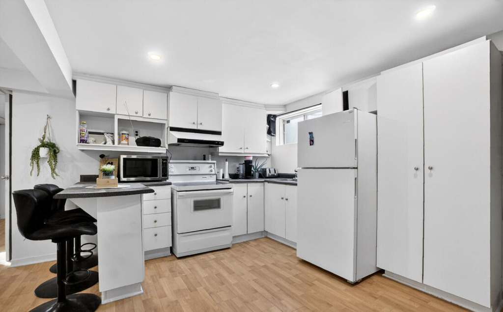 Très Grand 3 1/2 à Louer –Saint-Janvier | 3291310