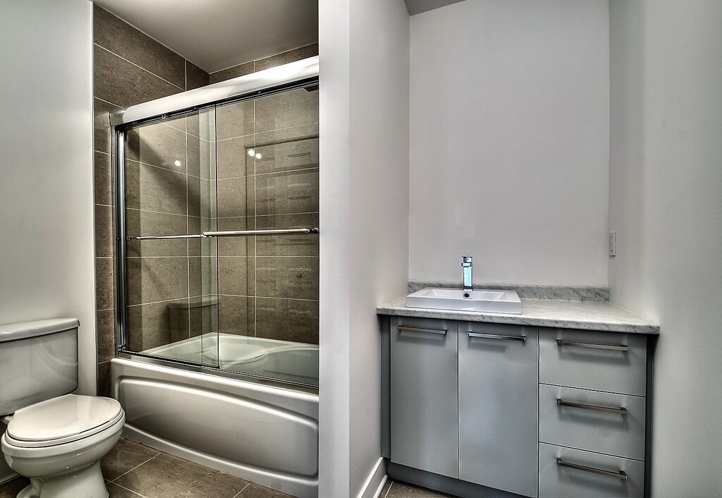 CONDO 3 1-2 +STATIONNEMENT+CABANON | 3291320