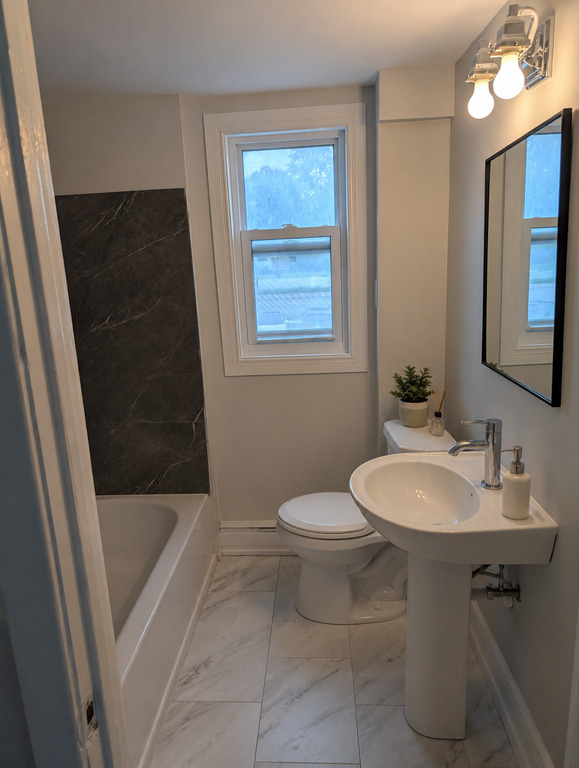 Beau 4 1/2 Rénové | 3291327