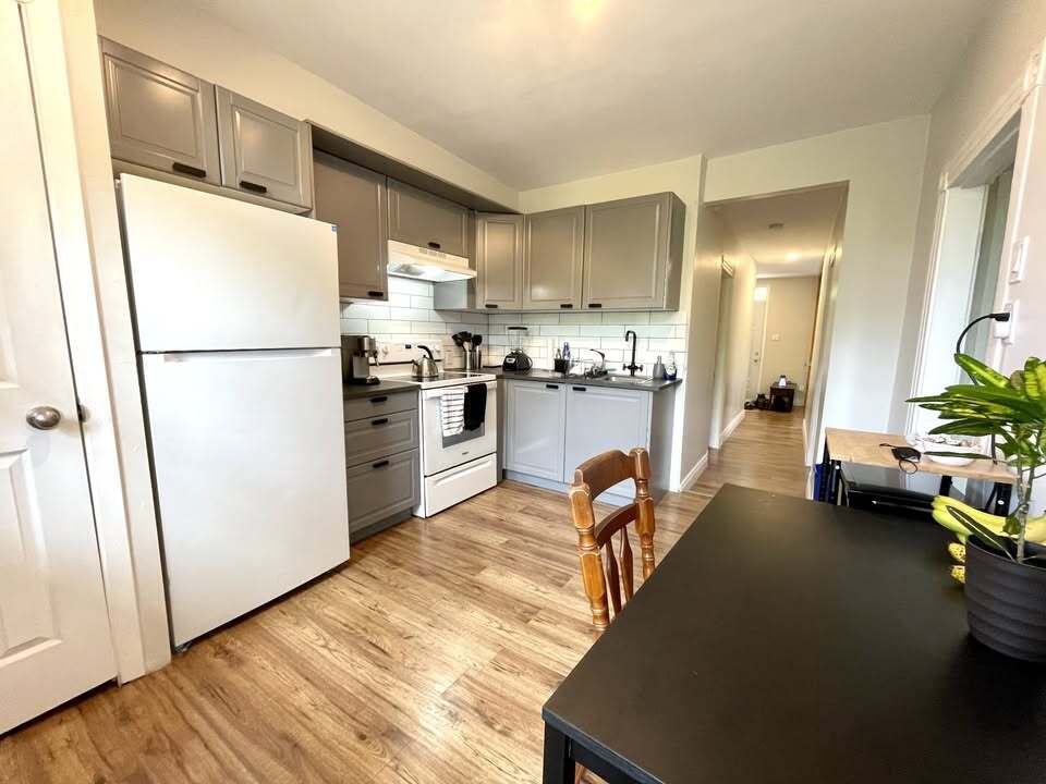 Ville-Marie - Superbe 3 1/2 Rénové | 3291342