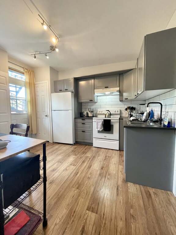 Ville-Marie - Superbe 3 1/2 Rénové | 3291342