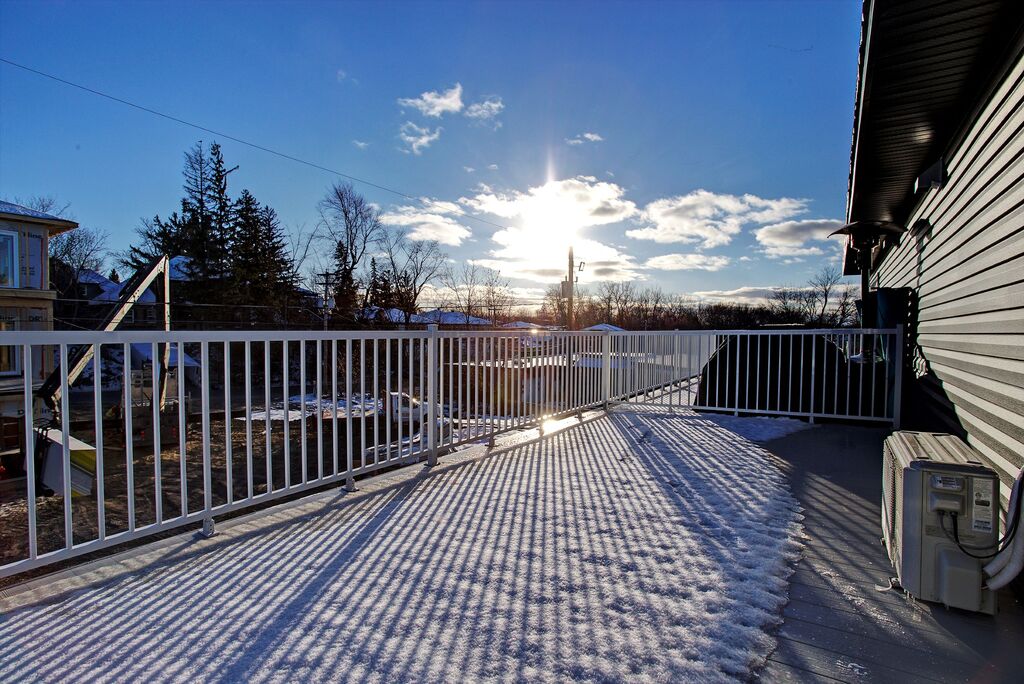 CONDO 4 1-2 NIVEAU TERRASSE + CABANON | 3291345