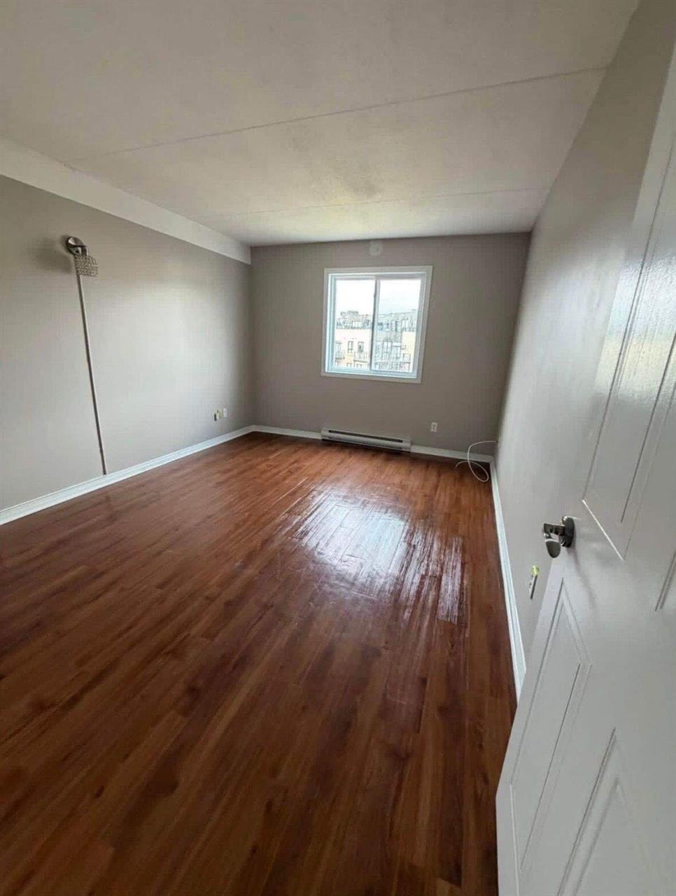 2 CH - 1 SDB - Gatineau - $1,690 /mo | 3291353