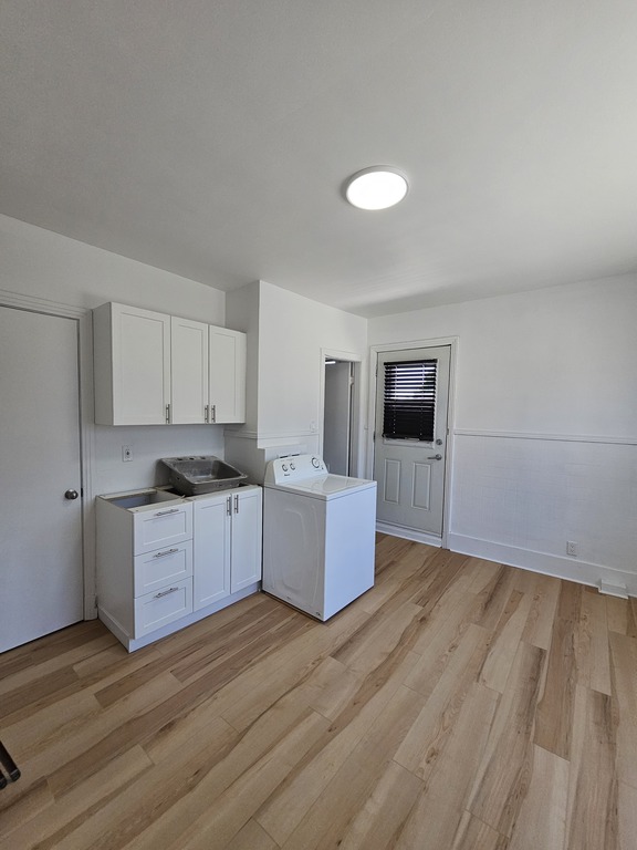 Jolie 2 1/2 Situé Au 154 Rue Alexandre | 3291395