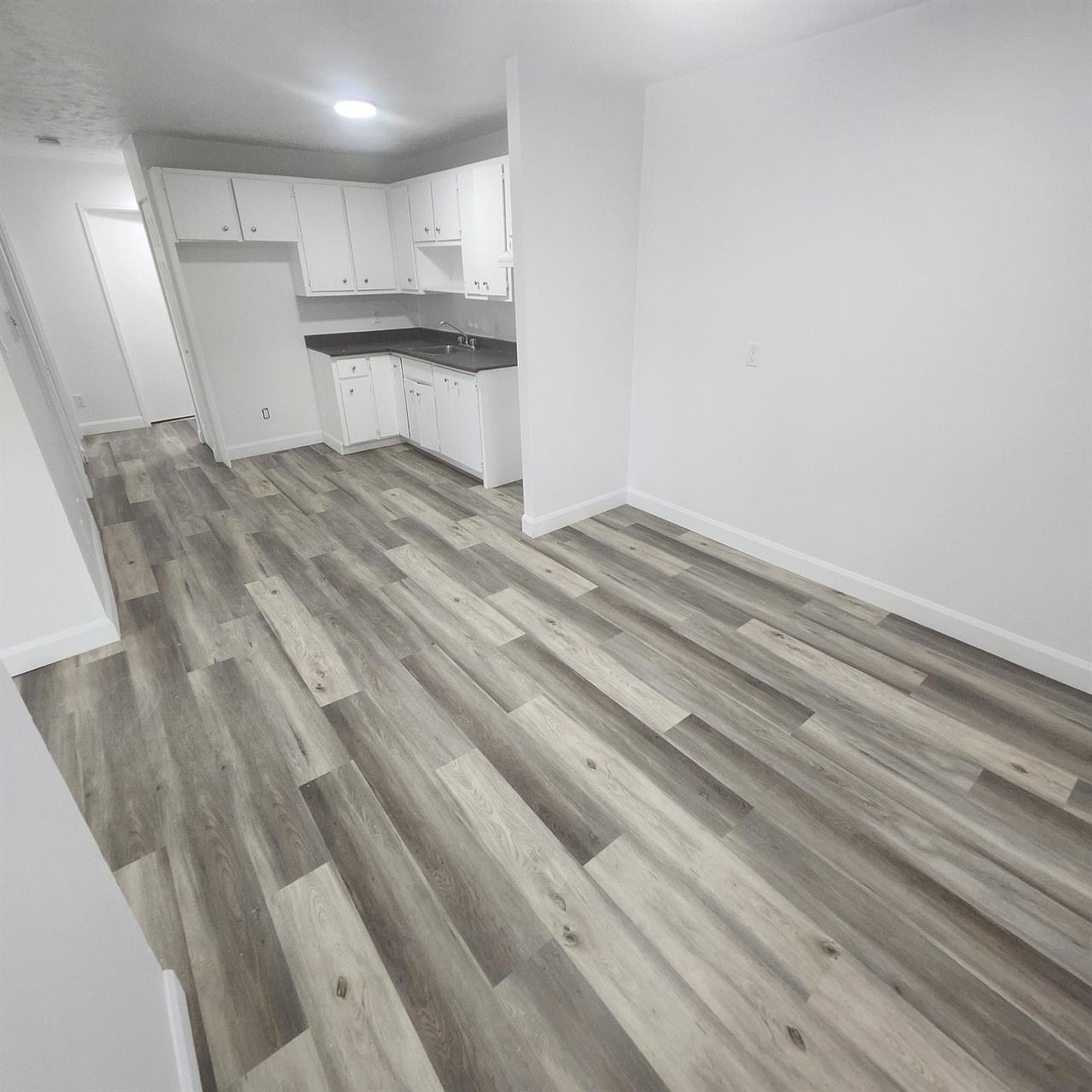 Immeuble - 1580 Rue Dorval 4 Et Demi à Louer à Sherbrooke | 3291409