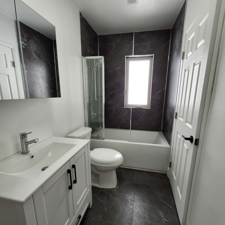 Grand 3 ½ Lumineux, Entièrement Rénové | 3291414