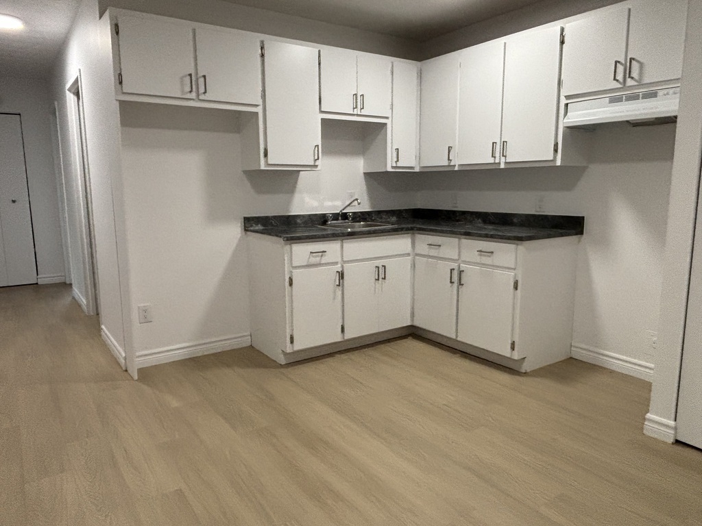 BEAU 5 1/2 | CHAUFFAGE Inclus| | 3291453