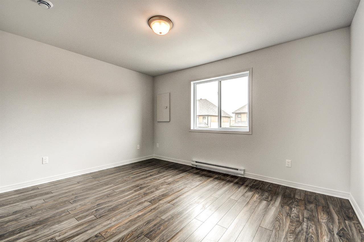 Unnamed Building (Hull) Spacieux 4 1/2 | 3291472