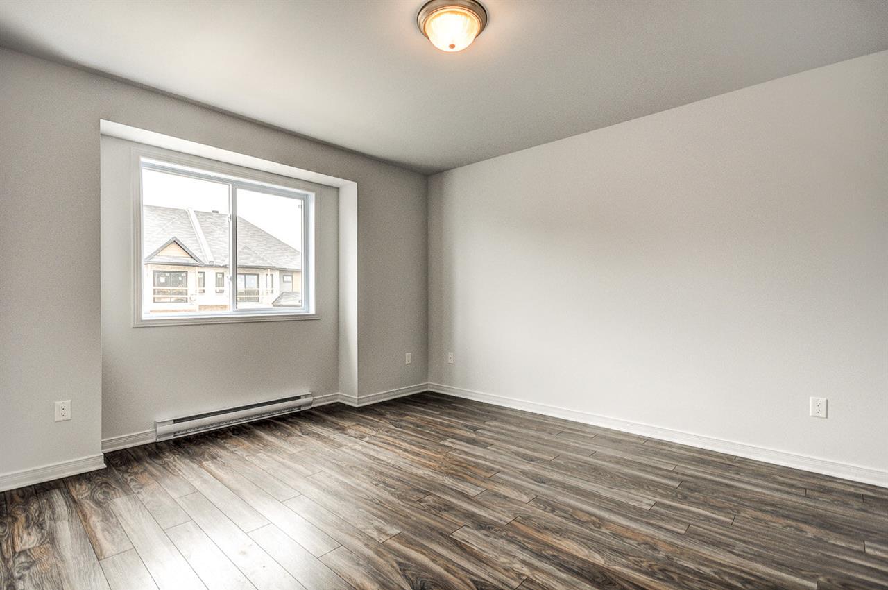 Unnamed Building (Hull) Spacieux 4 1/2 | 3291472