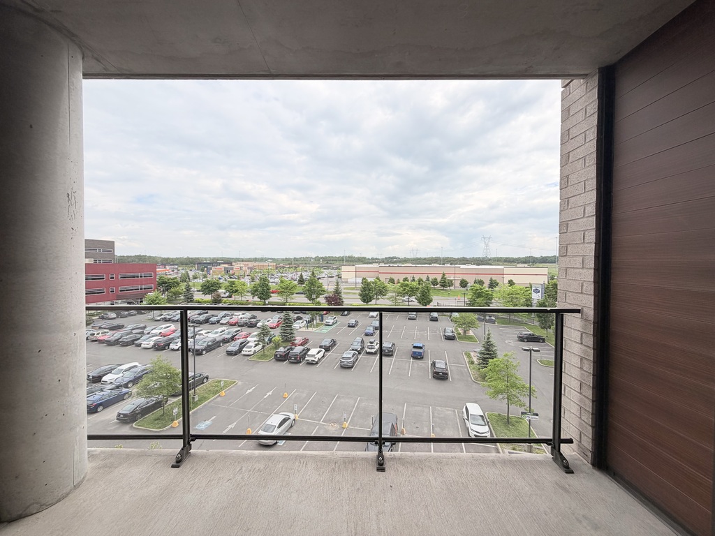 Immense 3.5 Tout Inclus à St-Romuald | 3291499