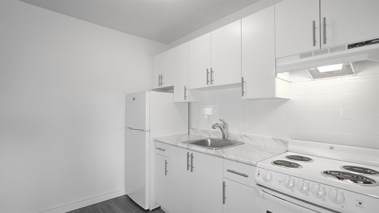 Shared Accommodation - 65 Rue Sherbrooke Est, Montréal | 3291507