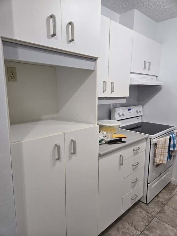 BEAU 4 1/2 |2e Étage|FLEURIMONT | 3291542
