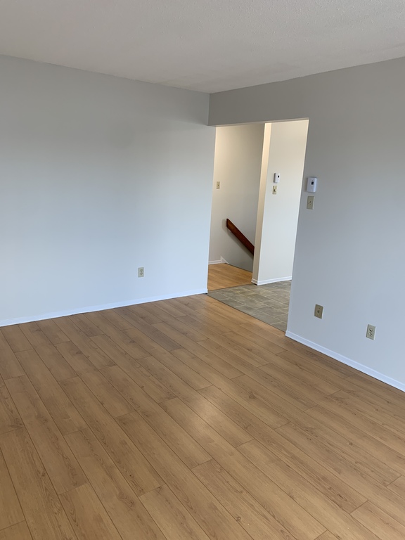 Appartement à Louer 4 1/2 | 3291555