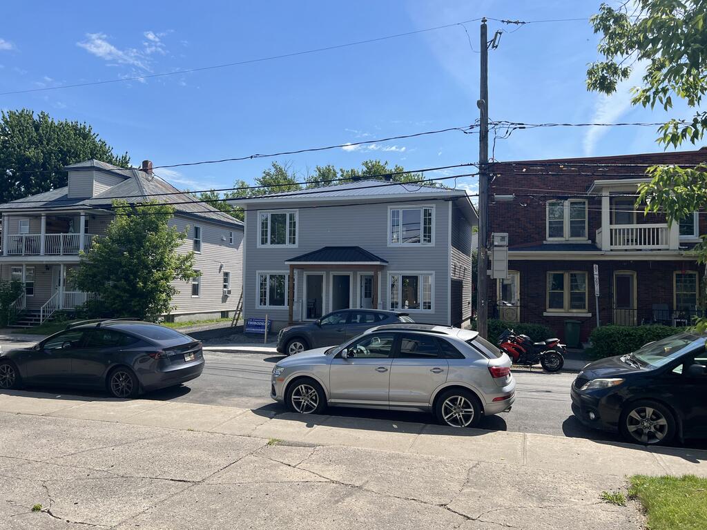 3 1/2 Bâtiment Neuf | 161-102 Notre-dame | 3291585