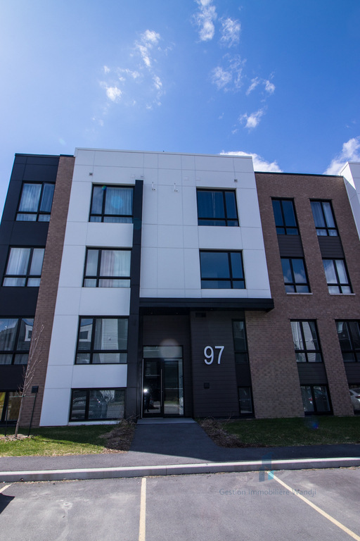 À Louer- 97 Rue Marguerite-Maillé #401 | 3291658