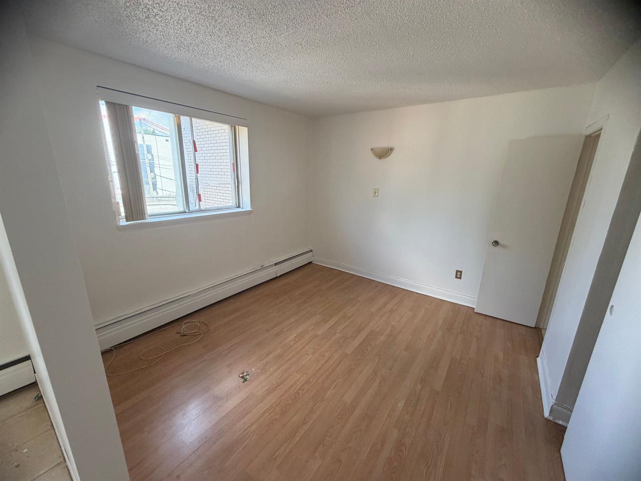 1 CH - 1 SDB - Québec - $899 /mo | 3291663