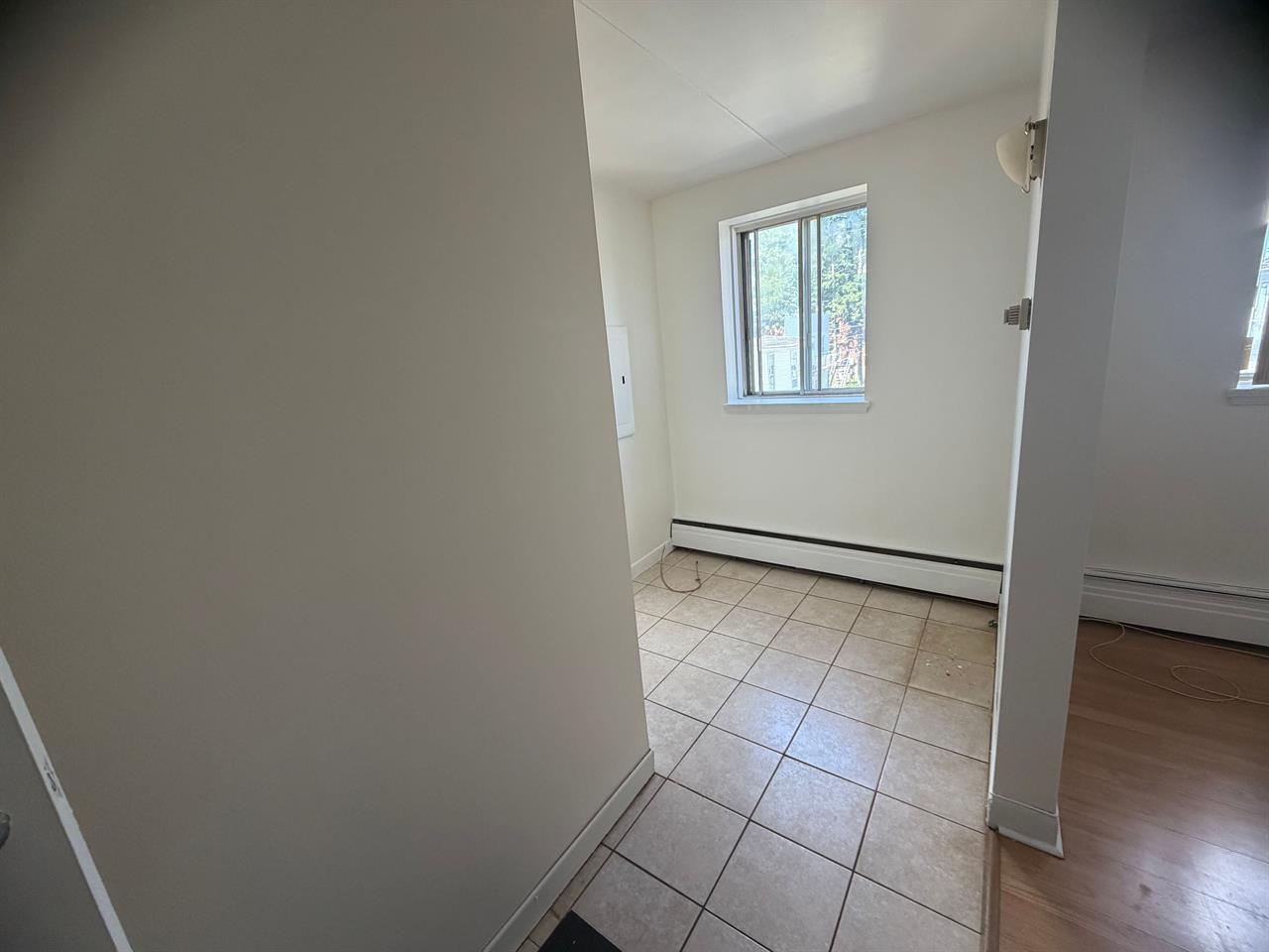 1 CH - 1 SDB - Québec - $899 /mo | 3291663