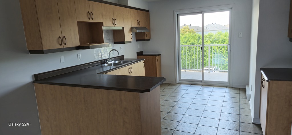 3 Chambres, Plateau, Hull, Sept 2026 | 3291753