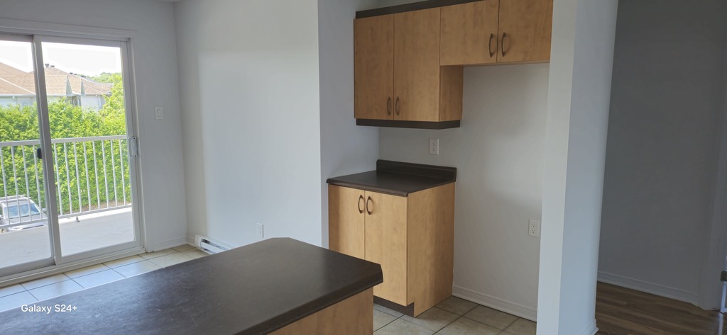 3 Chambres, Plateau, Hull, Sept 2026 | 3291753