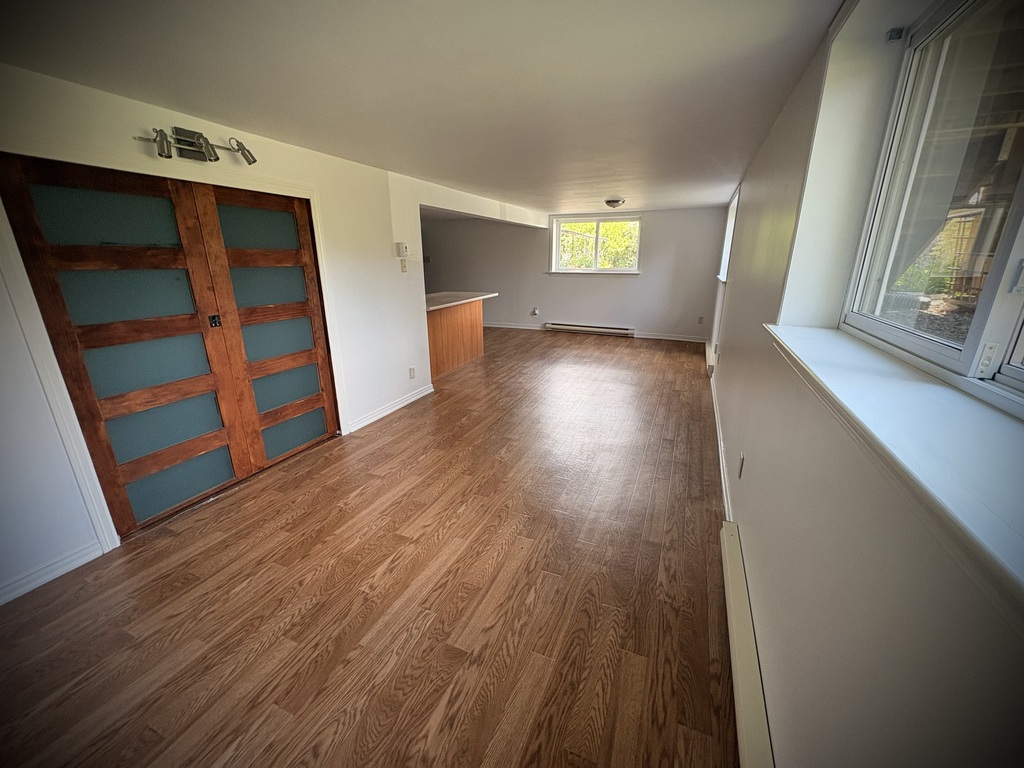 Appartement 3 1/2 Avec Garage Annexé | 3291761