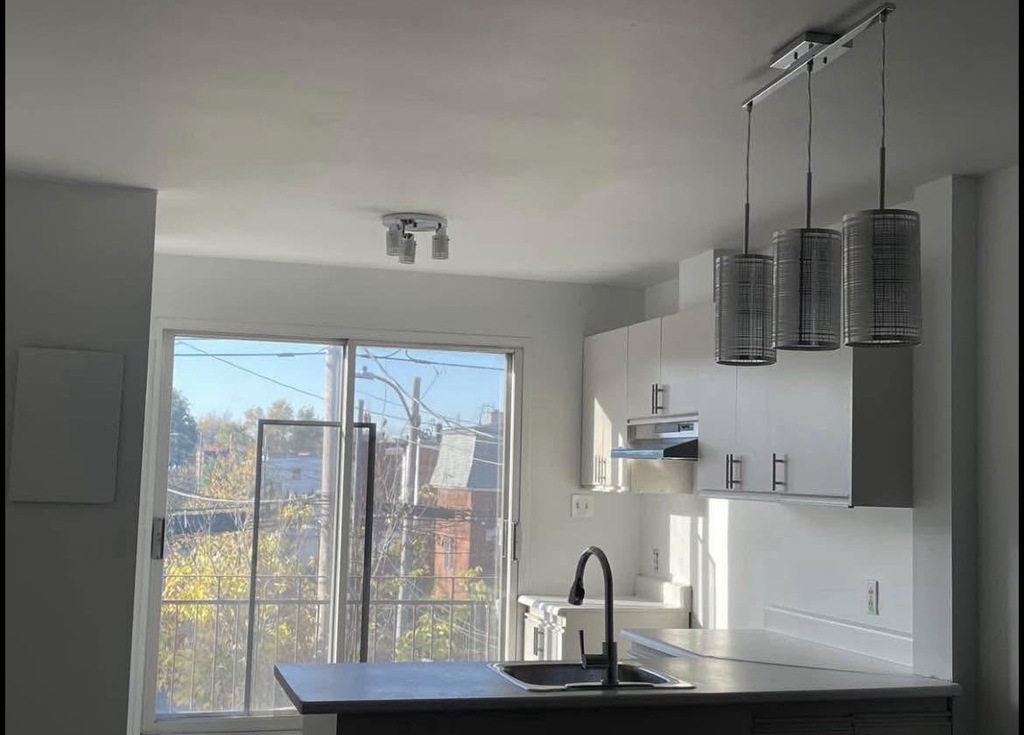 5½ Lumineux |Haut Triplex | 3291787