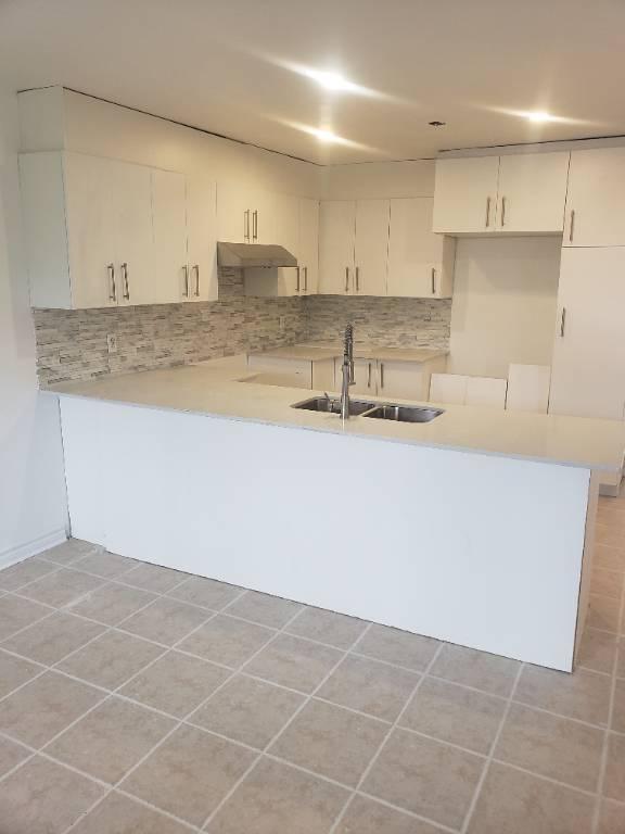 LOGEMENT 5 ½ À LOUER - TRÈS GRAND-APPARTEMENT - STYLE CONDO | 3291840