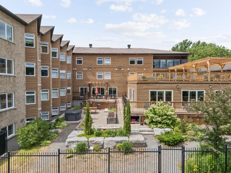 1 CH - 1 SDB - Trois-Rivières - $700 /mo | 3291875