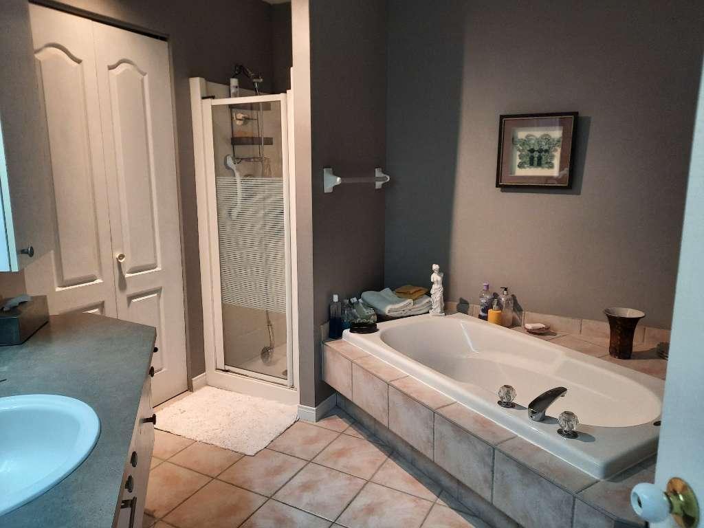 St-Romuald (Lévis), magnifique 4 ½ style condo - 15 août 2026 | 3291966