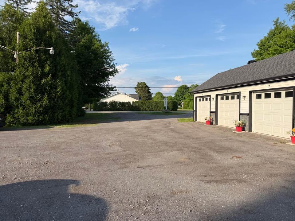 Appartement de 2 chambres et 1 salle de bain | 3291995