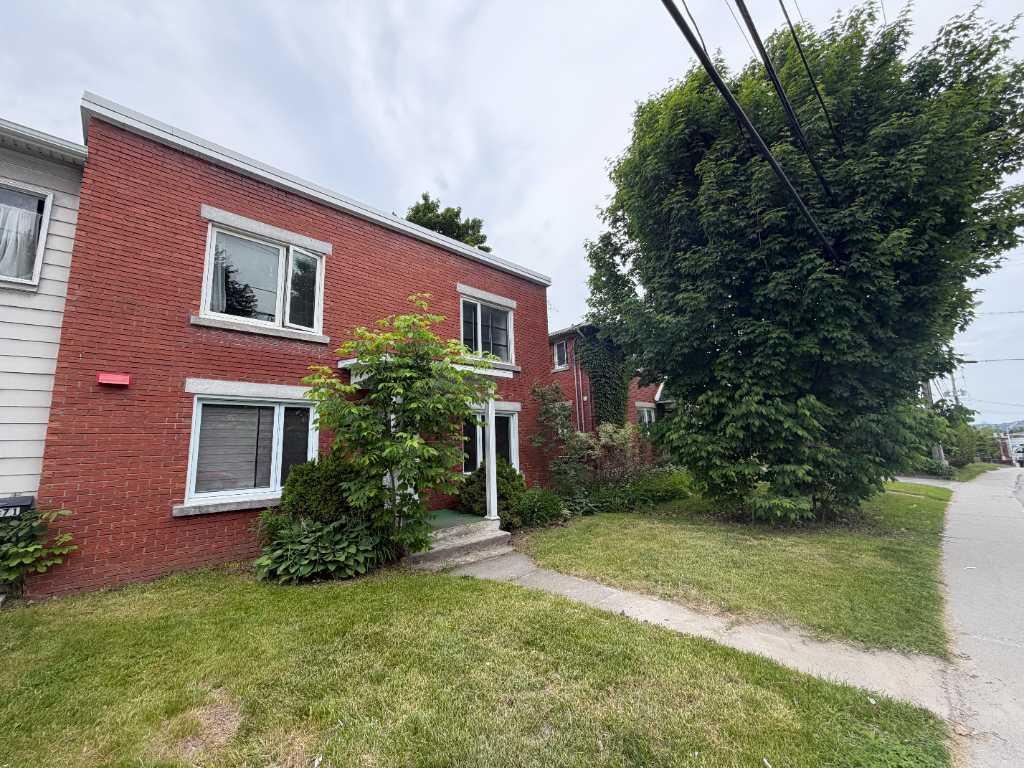 4 1/2 Lumineux | Mont Bellevue | Université de Sherbrooke | Wifi Inclus | 3292144