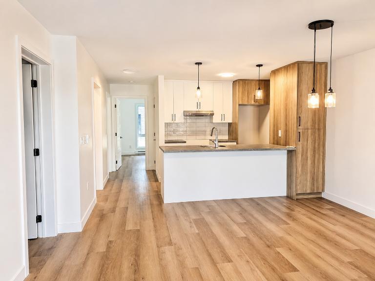 2 CH - 1 SDB - Saint-Gilles - $1,200 /mo | 3292157