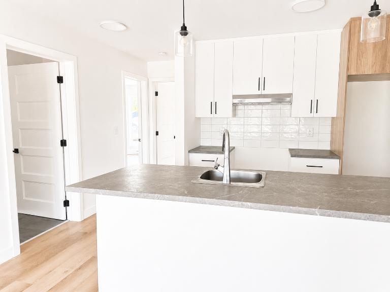 2 CH - 1 SDB - Saint-Gilles - $1,200 /mo | 3292157